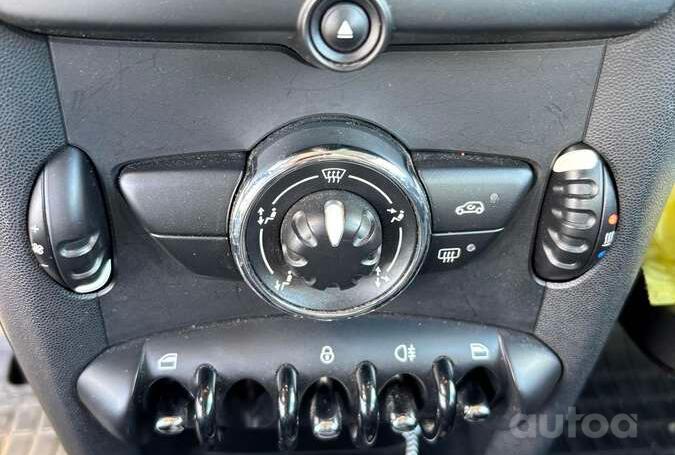 Mini One R56 [restyling] Hatchback 3-doors