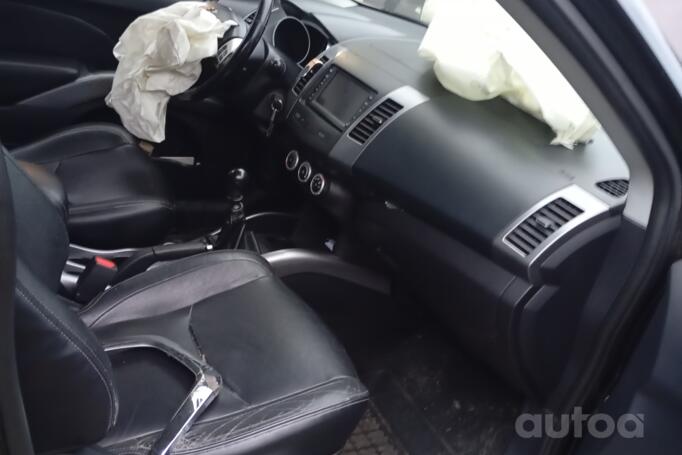 Peugeot 4007 1 generation Crossover