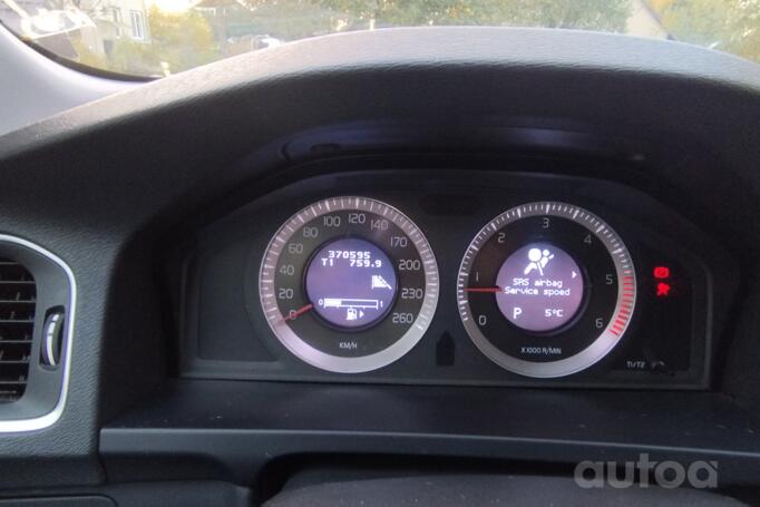 Volvo V60 1 generation wagon