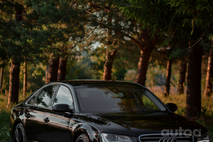Audi A8 D4/4H Sedan