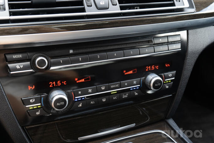 BMW 7 Series F01/F02 [restyling] Sedan