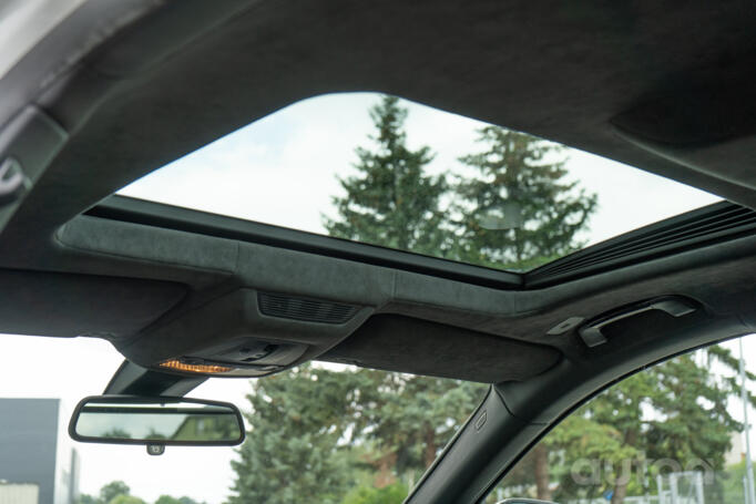 BMW 7 Series F01/F02 [restyling] Sedan