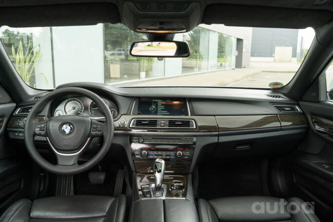 BMW 7 Series F01/F02 [restyling] Sedan
