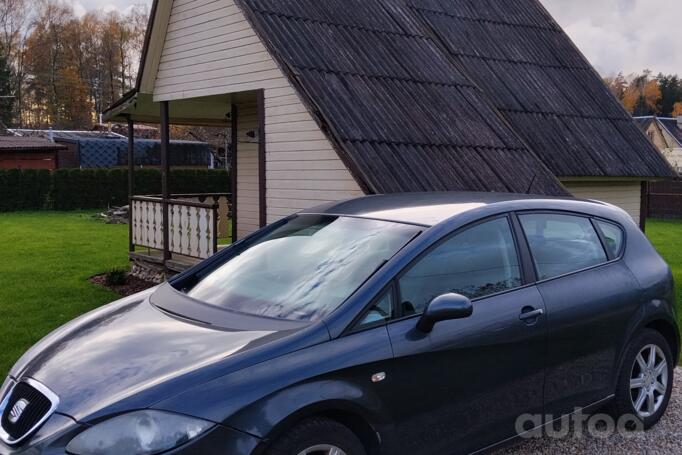 SEAT Leon 2 generation Hatchback 5-doors