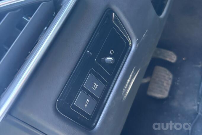 Jaguar XE 1 generation