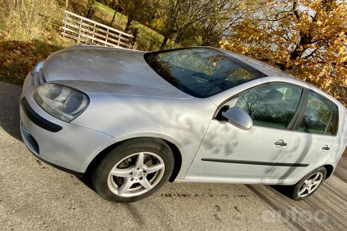 Volkswagen Golf 5 generation Hatchback 5-doors
