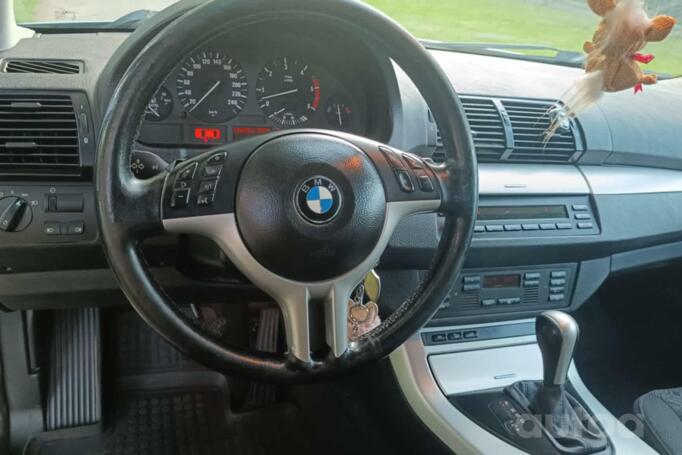 BMW X5 E53 Crossover