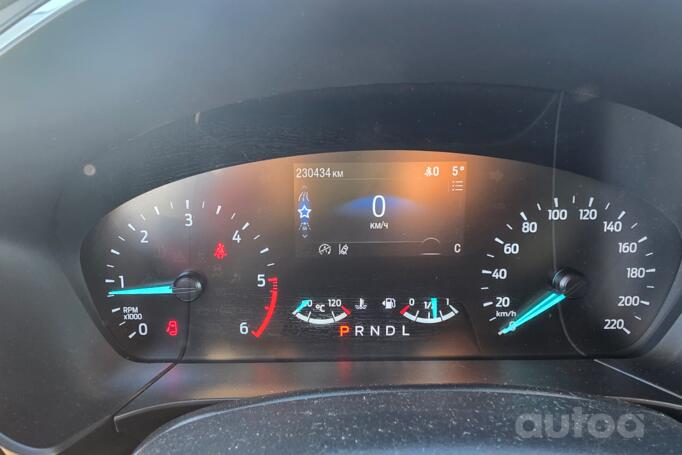 Ford Kuga 2 generation [restyling] Crossover