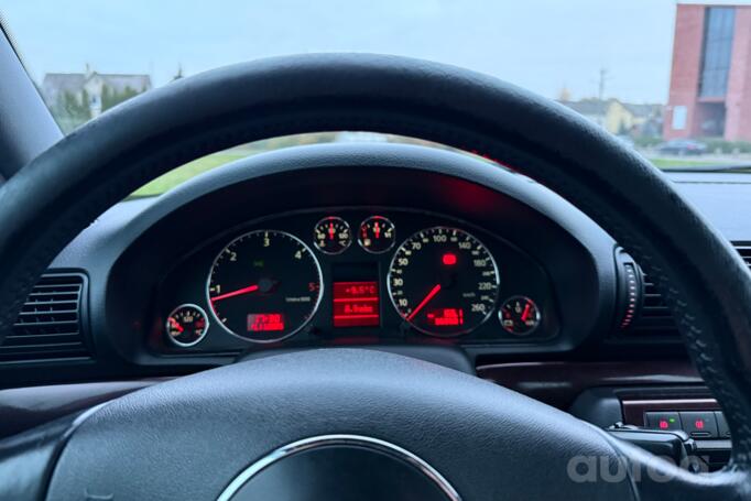 Audi A4 B5 [restyling] Avant wagon 5-doors