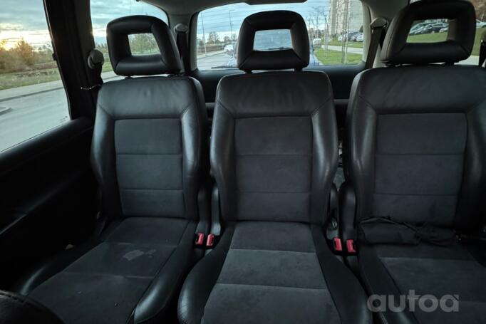 SEAT Alhambra 1 generation [restyling] Minivan