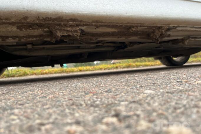 BMW 5 Series E39 Sedan 4-doors