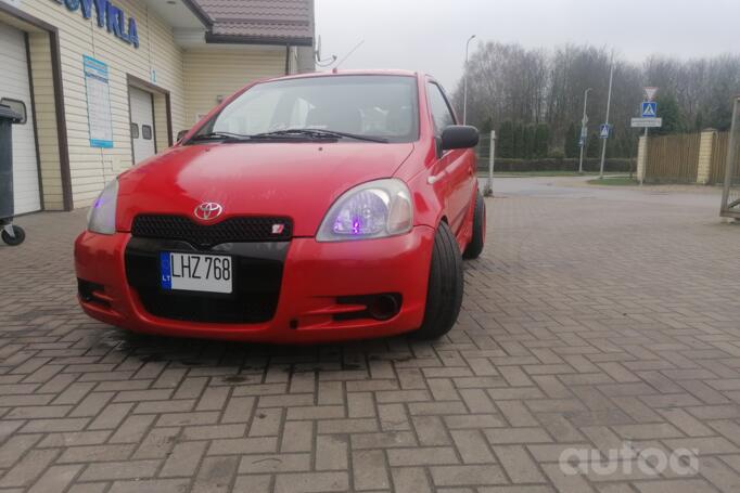 Toyota Yaris 1 generation