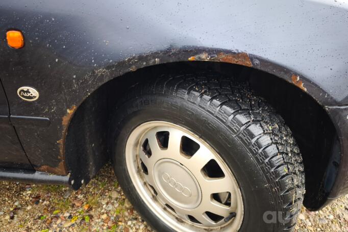 Audi A4 B5 Avant wagon 5-doors