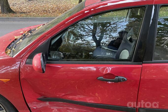 Ford Focus 1 generation wagon 5-doors