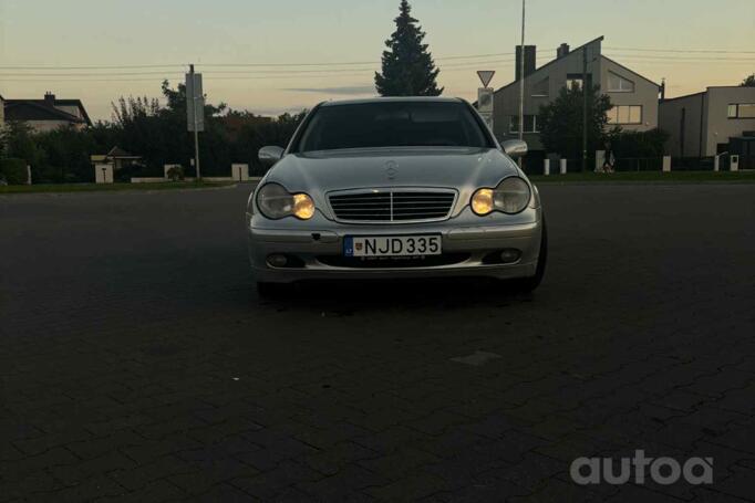 Mercedes-Benz C-Class W203/S203/CL203 Sedan 4-doors