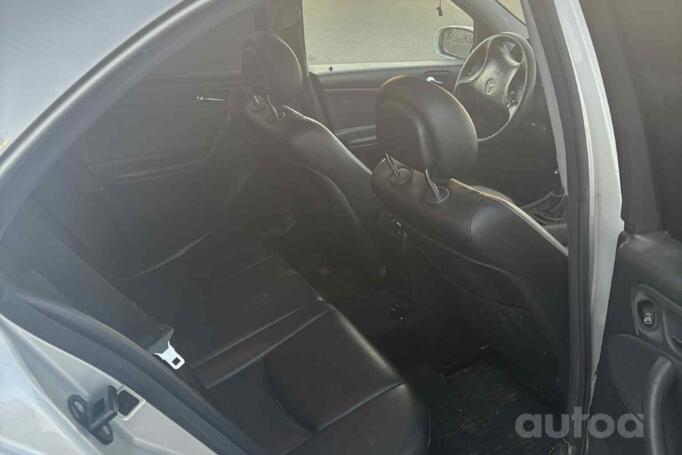 Mercedes-Benz C-Class W203/S203/CL203 Sedan 4-doors