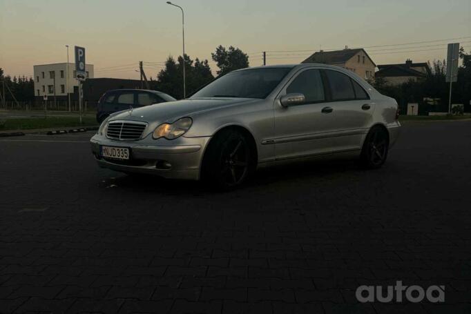 Mercedes-Benz C-Class W203/S203/CL203 Sedan 4-doors