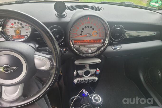 Mini Cooper R56 Hatchback