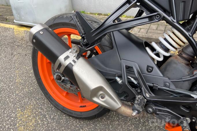 KTM RC