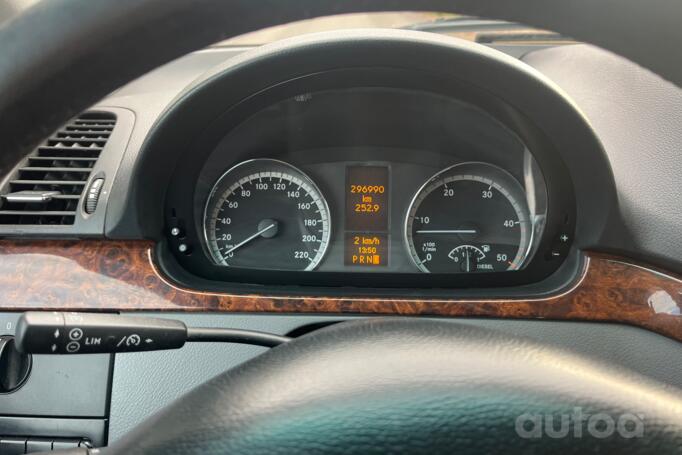 Mercedes-Benz Viano W639 Minivan