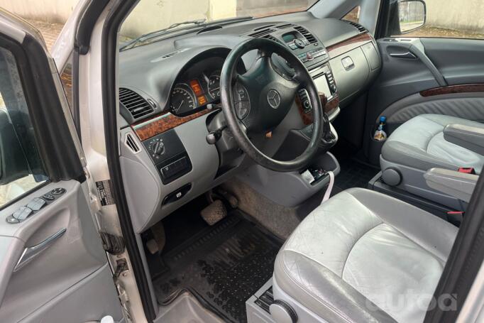 Mercedes-Benz Viano W639 Minivan