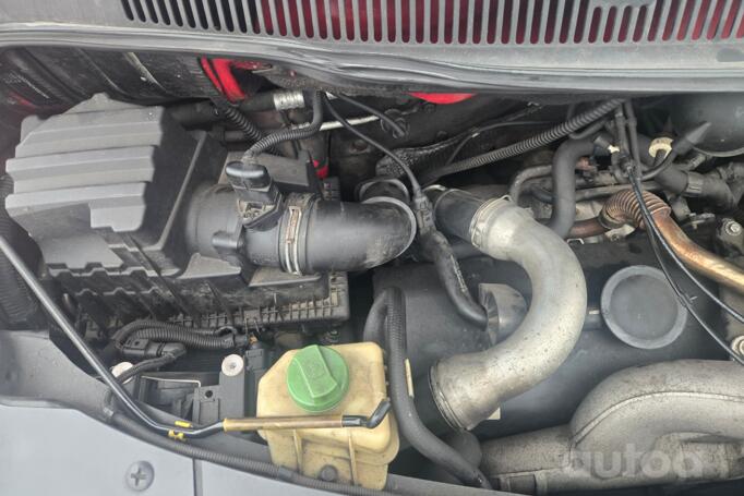 Volkswagen Transporter T5 Minivan 4-doors