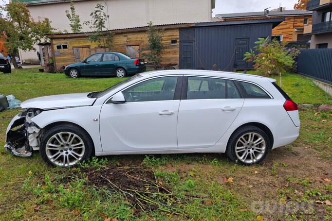 Opel Insignia A Sports Tourer wagon 5-doors