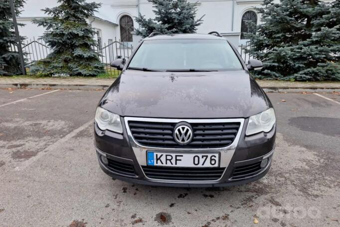 Volkswagen Passat B6 wagon 5-doors