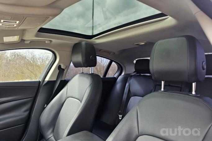 Jaguar XE 1 generation