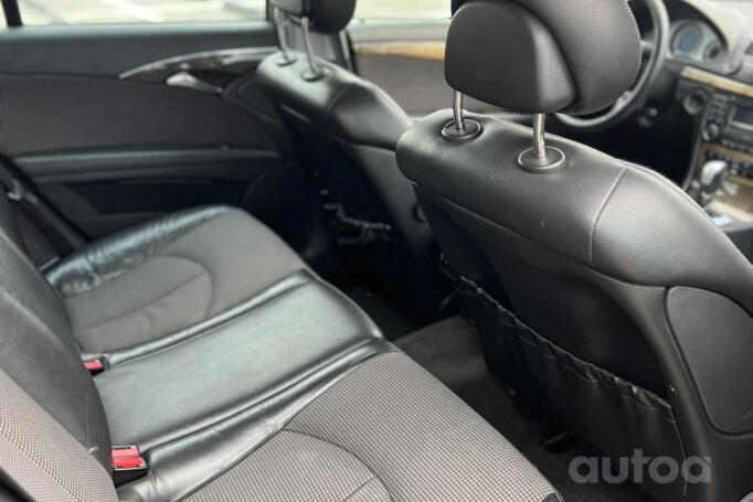 Mercedes-Benz E-Class W211/S211 wagon 5-doors