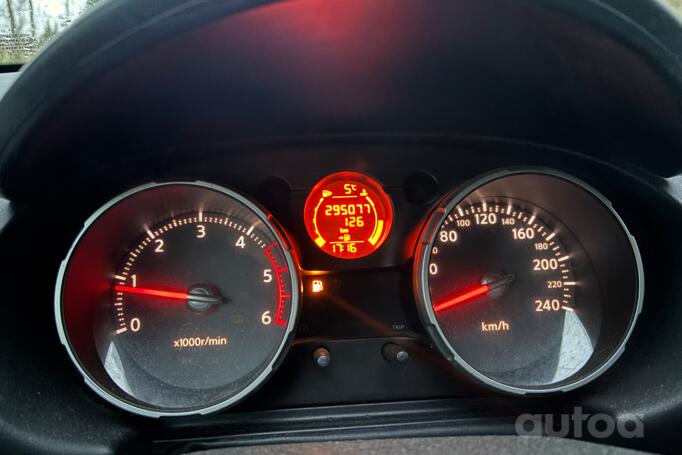 Nissan Qashqai 1 generation Crossover 5-doors