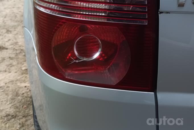 Volkswagen Touran 1 generation [restyling] Minivan 5-doors