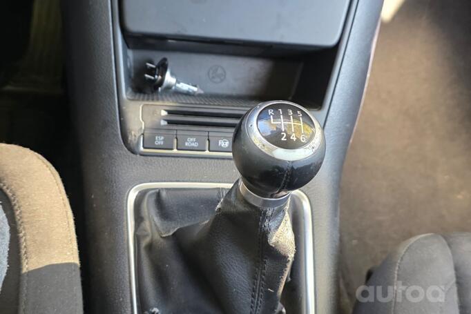 Volkswagen Tiguan 1 generation Crossover