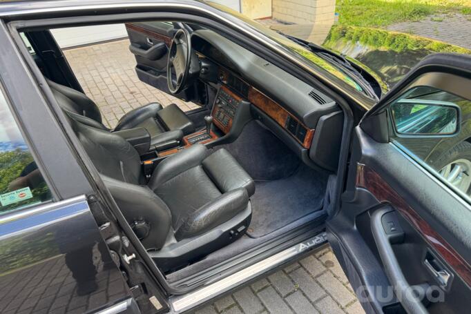 Audi V8 1 generation Sedan