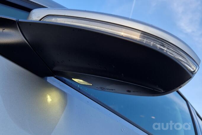 Volkswagen Golf 7 generation Variant wagon 5-doors