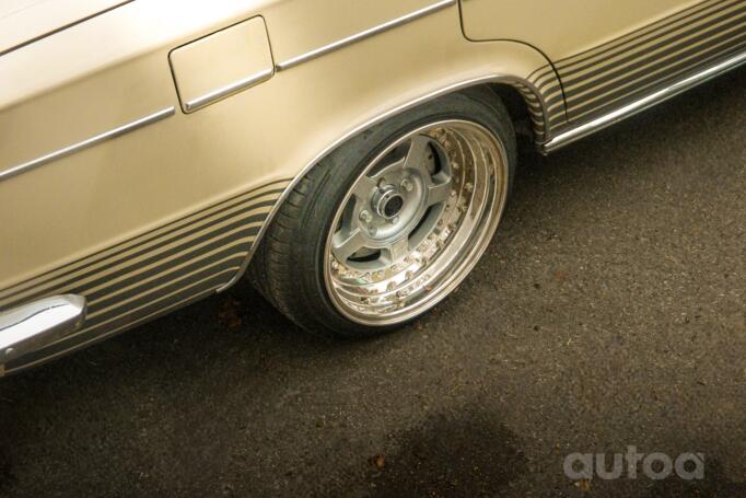 VAZ (Lada) 2103 1 generation Sedan 4-doors