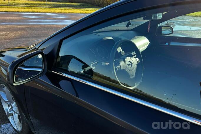 Opel Astra H [restyling]
