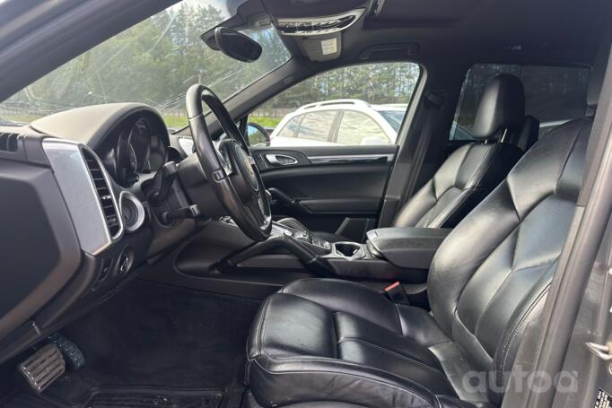 Porsche Cayenne 958 Crossover