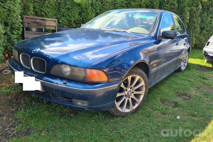 BMW 5 Series E39 Sedan 4-doors