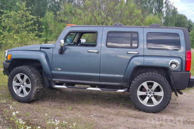 Hummer H3 1 generation X SUV 5-doors
