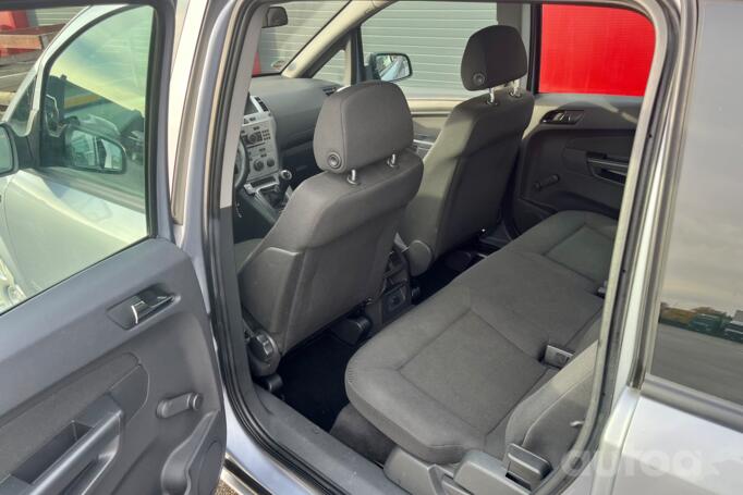 Opel Zafira B [restyling]