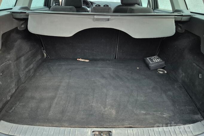 Ford Focus 2 generation wagon 5-doors