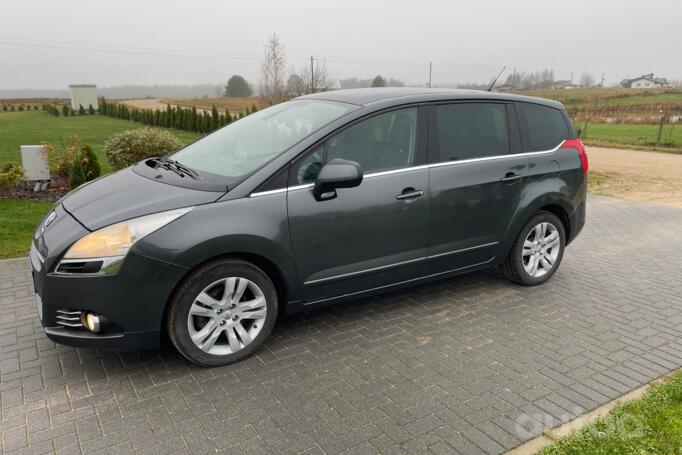 Peugeot 5008 1 generation Minivan