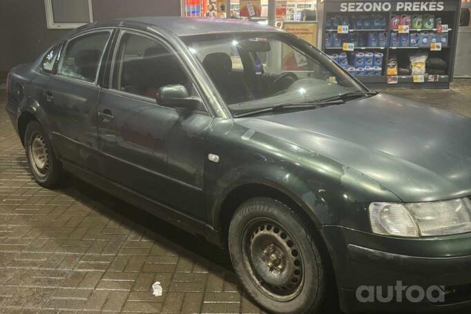 Volkswagen Passat B5 Sedan 4-doors