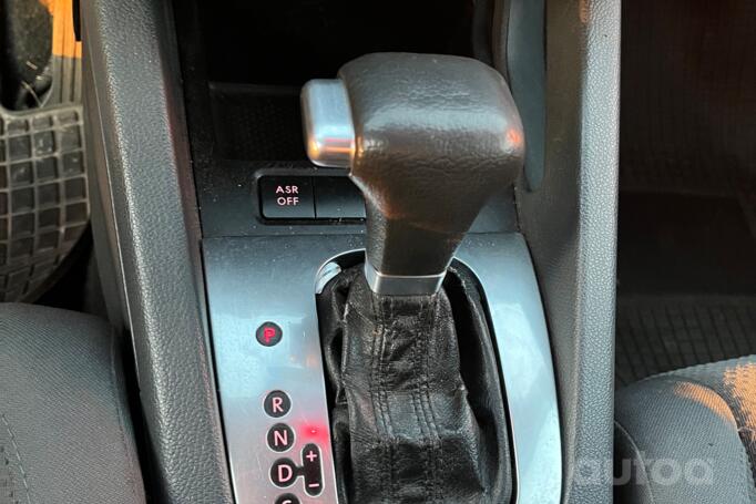 Volkswagen Jetta 5 generation Sedan 4-doors