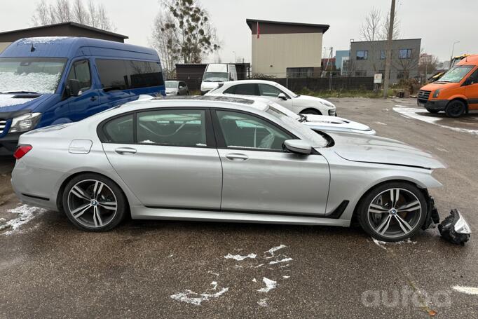 BMW 7 Series G11/G12 Sedan