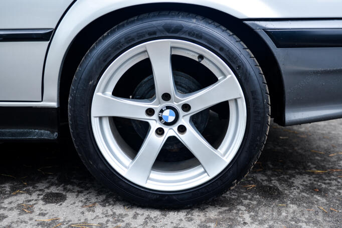 BMW 3 Series E36 Sedan