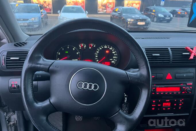 Audi A3 8L [restyling] Hatchback