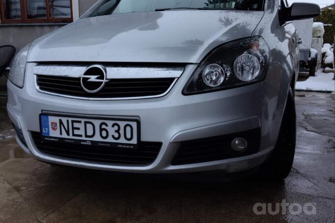 Opel Zafira B Minivan 5-doors