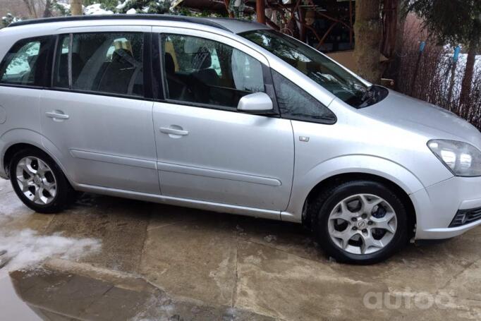 Opel Zafira B Minivan 5-doors